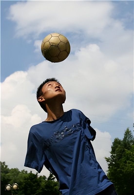 无臂学霸杨孟衡完整版,无臂学霸杨孟衡考上大学的差距