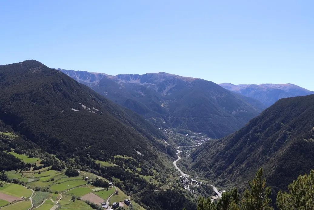 西班牙鬼才建筑师的梦幻世界,西班牙鬼才