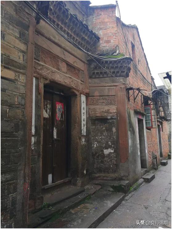 粤方言语气助词,英语副词介词连词助词的区别