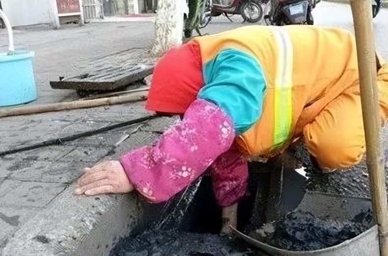 广东女环卫工人被举报,女环卫工被骚扰4年后续