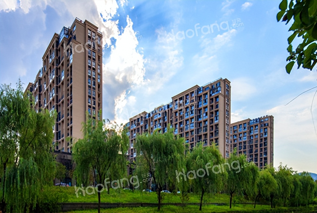 容积率与建筑密度之间的关系,容积率和建筑密度多少才合适