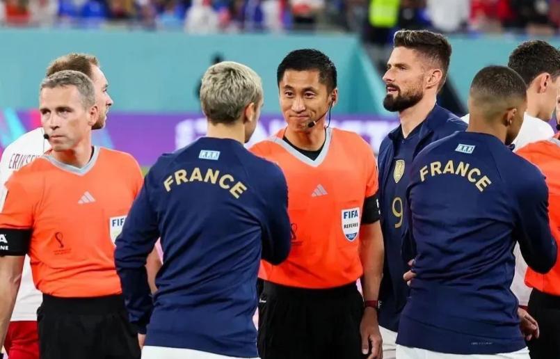 为啥马宁不能当世界杯主裁判,为什么马宁无缘世界杯主裁