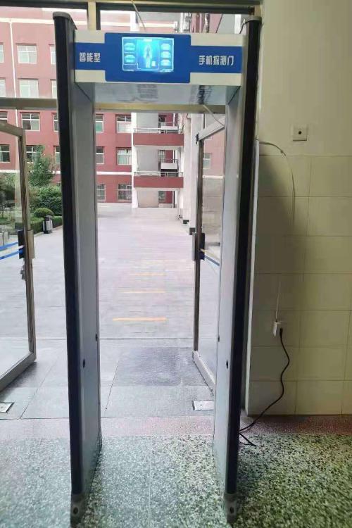 手机探测门怎么避免,北京学校手机探测门操作