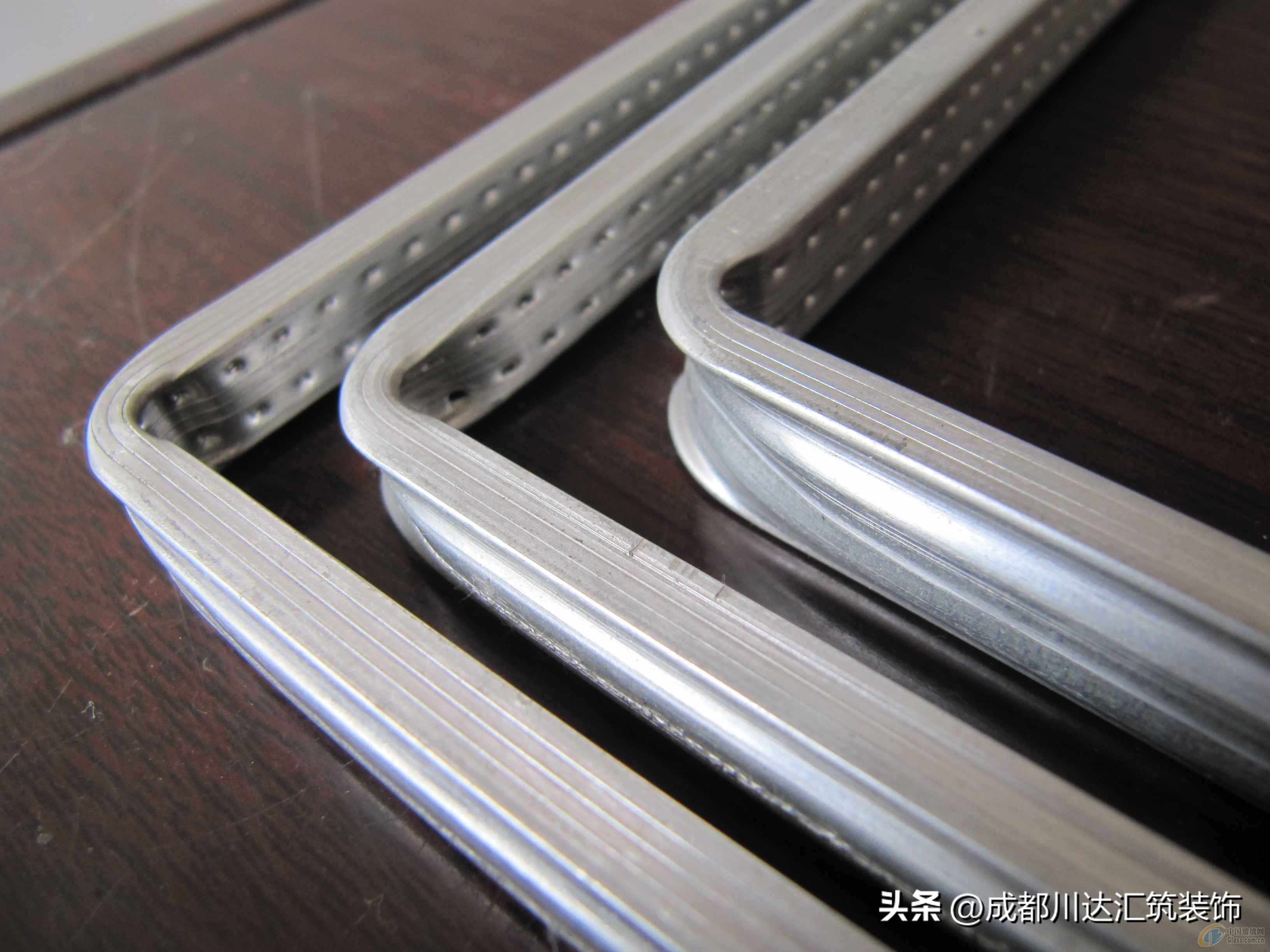 断桥铝门窗系统窗跟普通窗的区别,购买系统门窗要看哪些参数