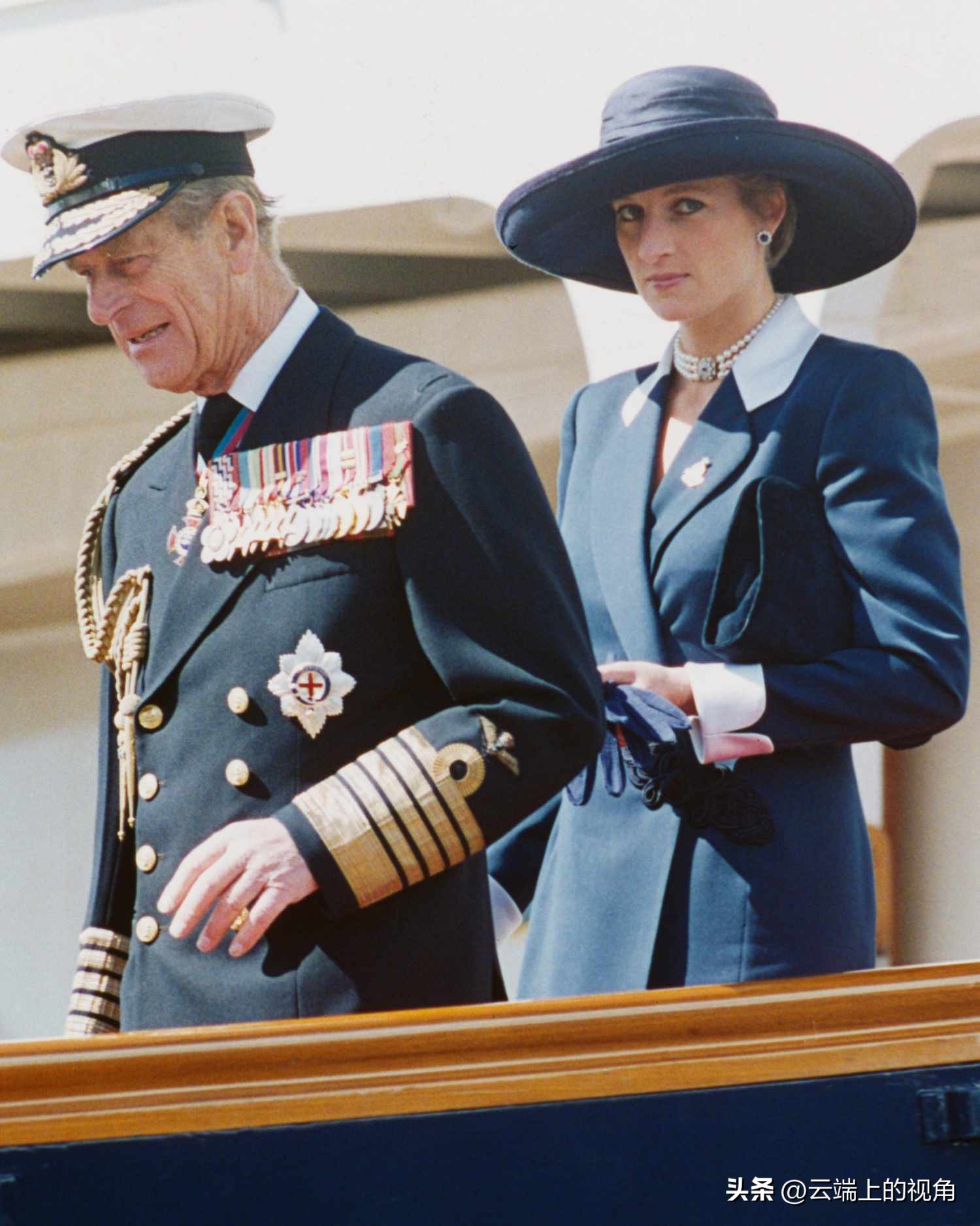 菲利普亲王和梅根,梅根和辛普森家族