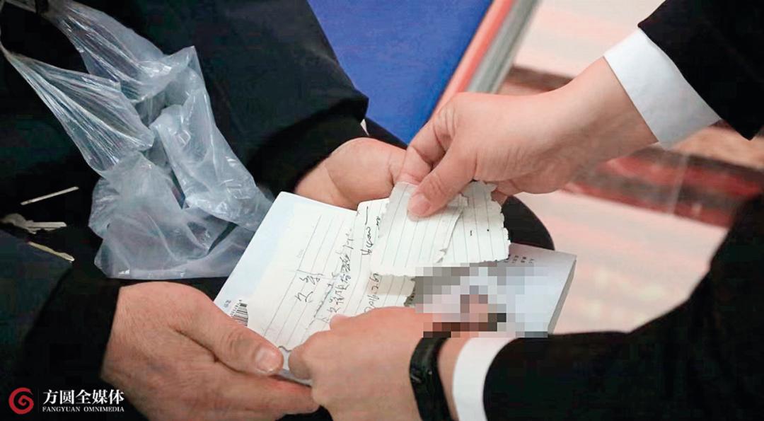 木工师傅月收入10万,木工500一天的工资