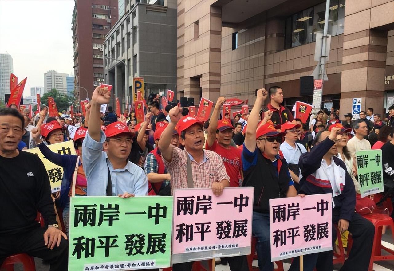 突破美军航母防线,突破大国封锁来华的军舰