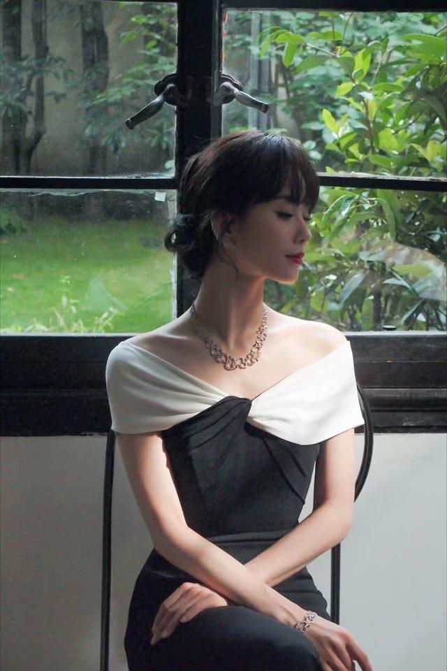 17岁的齐刘海刘诗诗,齐刘海刘诗诗造型