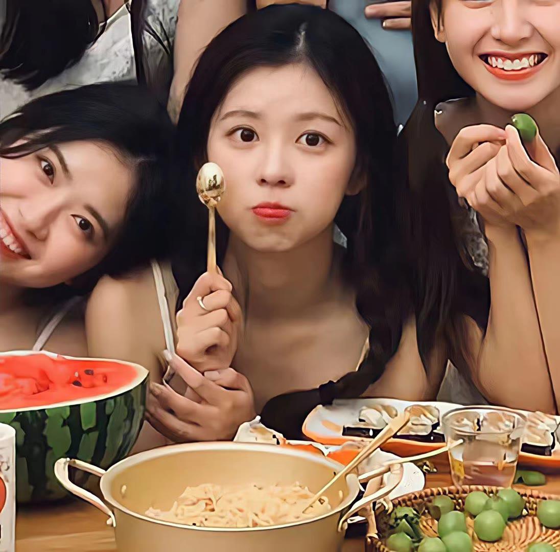 三人闺蜜头像真人不露脸,可爱头像闺蜜姐妹都可以用