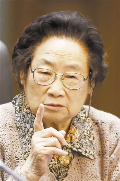 屠呦呦三无院士,屠呦呦一个人的事迹