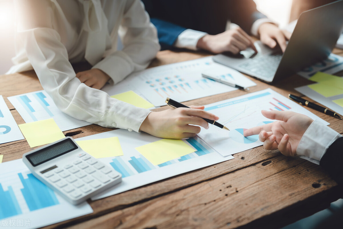 写小说转场景的技巧,小说场景转换写作技巧