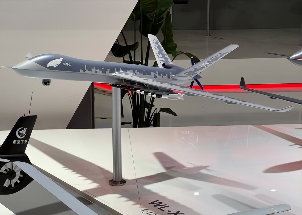 歼20首次赴巴黎参展高达图片,歼20在巴黎航展亮相实拍