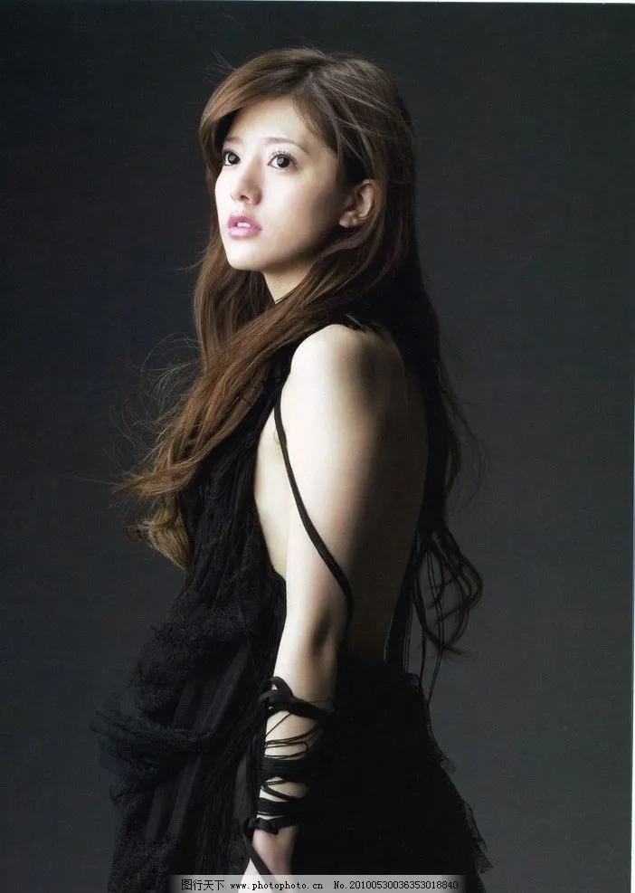 阿兰·达瓦卓玛青藏高原伴奏,阿兰达瓦卓玛月光