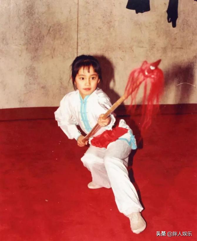 秋雅王智视频完整版,秋雅王智全身照