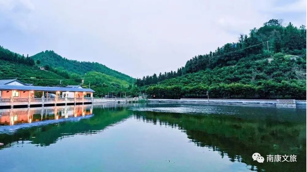 高考结束后成都旅游攻略,高考结束旅游推荐南京