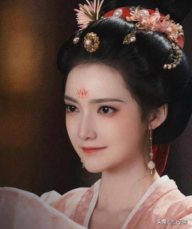 50万网友热评，全网顶流《梦华录》：独立，是一个女子最美的活法