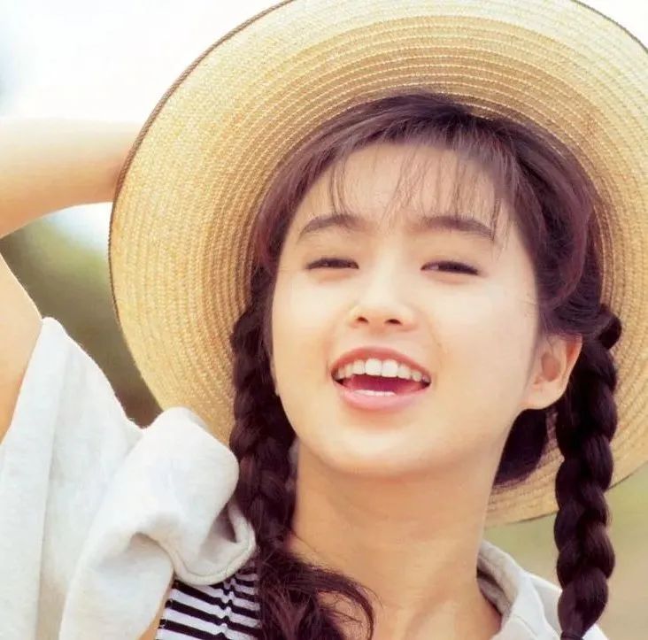 女星怀孕7个月注射185次*品毒**，疯狂堕落，太可悲了