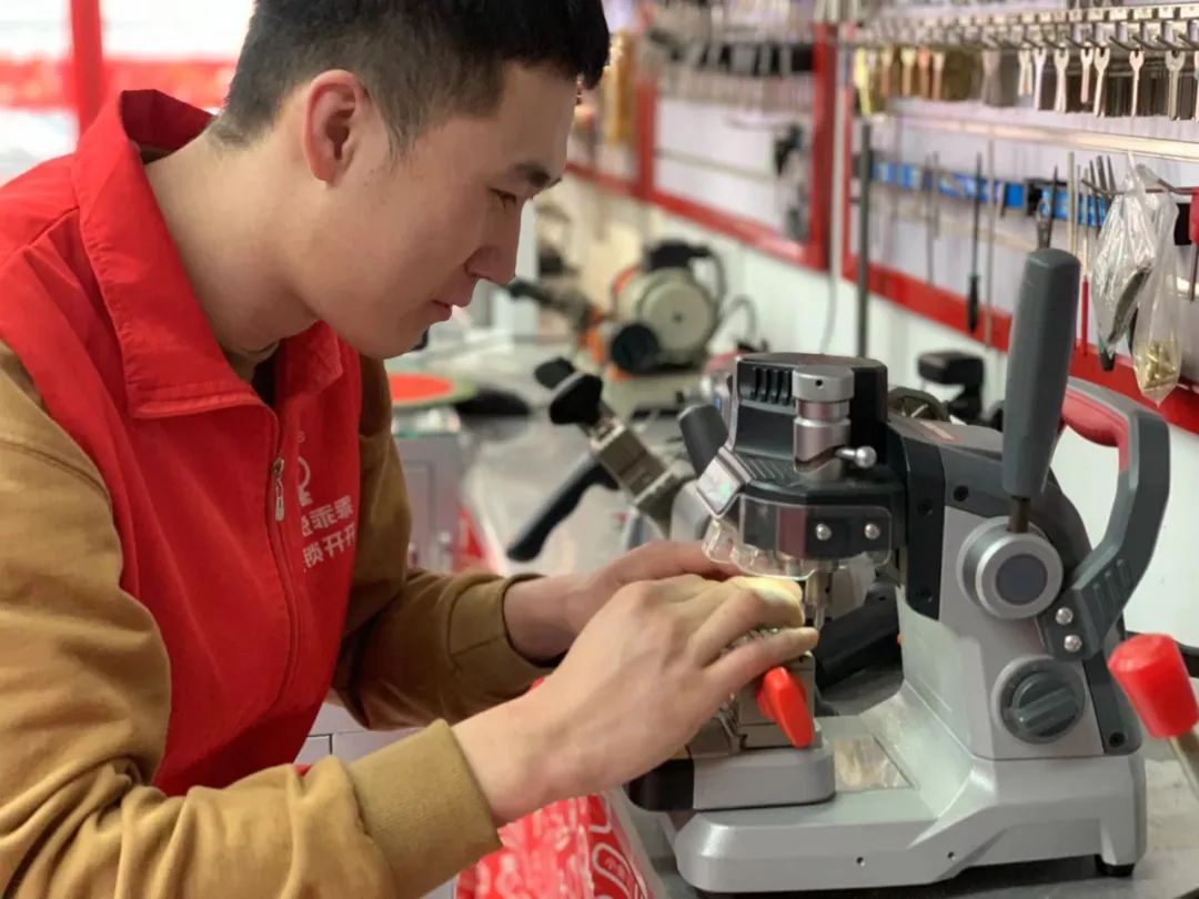 专访张清水：4年连开12家门店，普通锁匠如何借鉴他的逆袭之路？