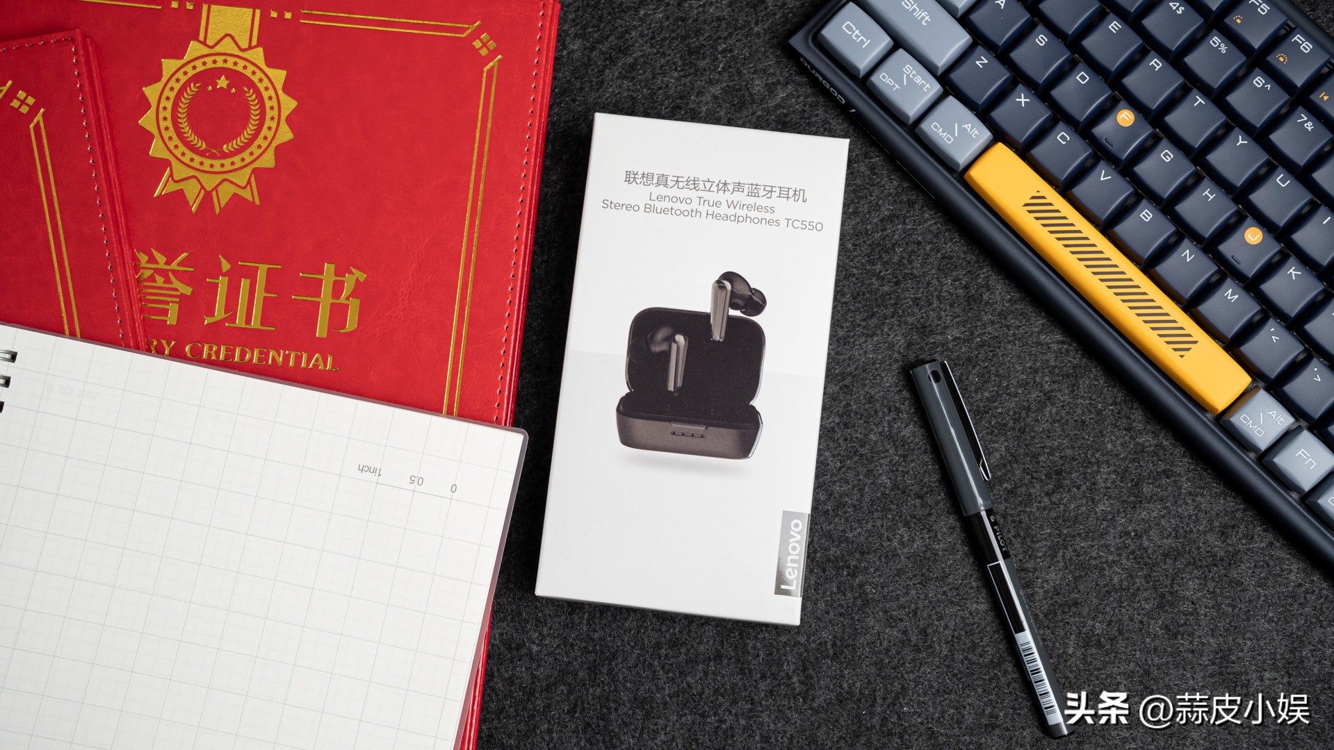 联想平民耳机,联想蓝牙耳机tc550和tg01对比
