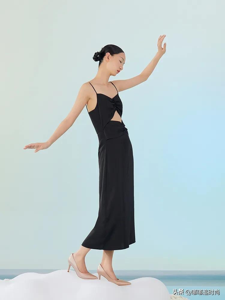 气质细跟高跟鞋穿出精致女人味,做精致女人就穿这四款高跟鞋