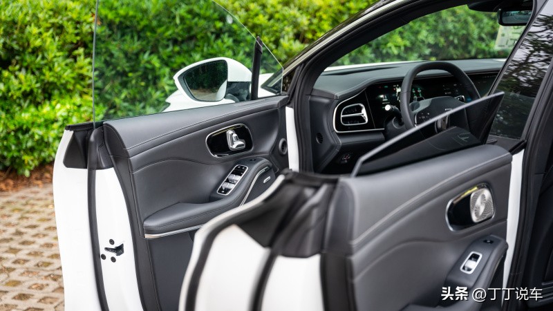 飞凡r7预约试驾,试驾飞凡r7音响