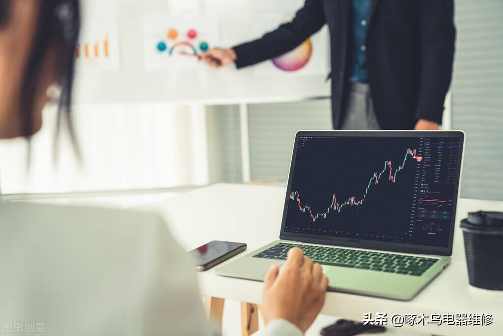 电脑成了黑白色了怎么调回来,电脑突然黑白色如何调整