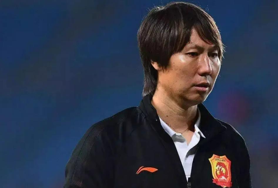 媒体报道李铁,曝李铁与足续约至2026年