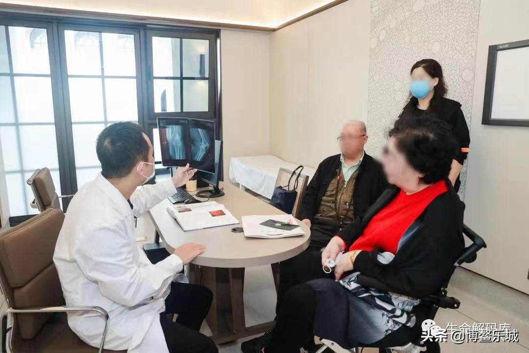 无需手术，乐城颖奕PRP注射治疗让深受膝关节炎苦痛多年的患者告别了轮椅……