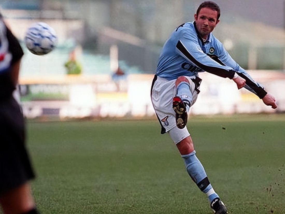 缅怀逝去的伟大运动员,体坛悼念科比