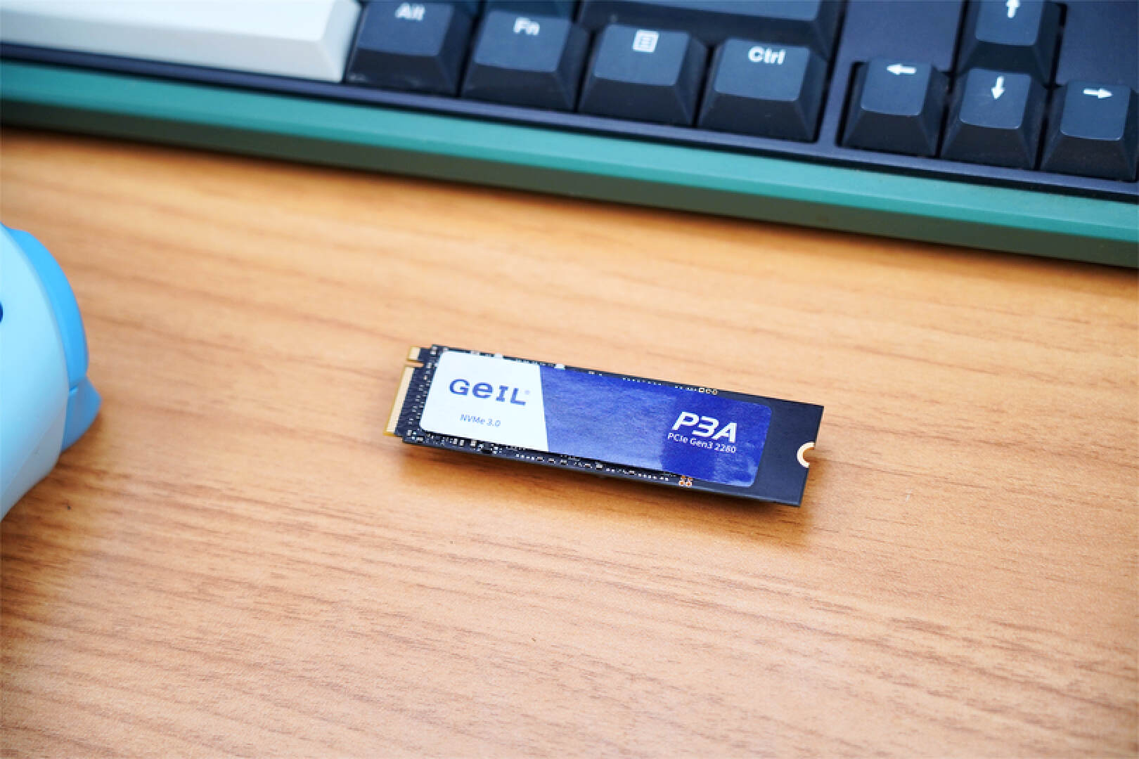 金邦p3固态硬盘多少钱,固态硬盘满399减50爆款商品