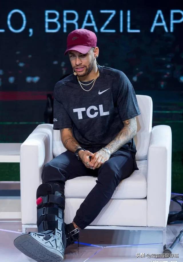 c罗梅西内马尔健身,c罗梅西内马尔都穿什么鞋