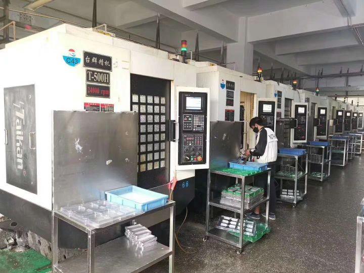 小米电视买回来就爆屏,小米电视屏幕碎了还有价值吗