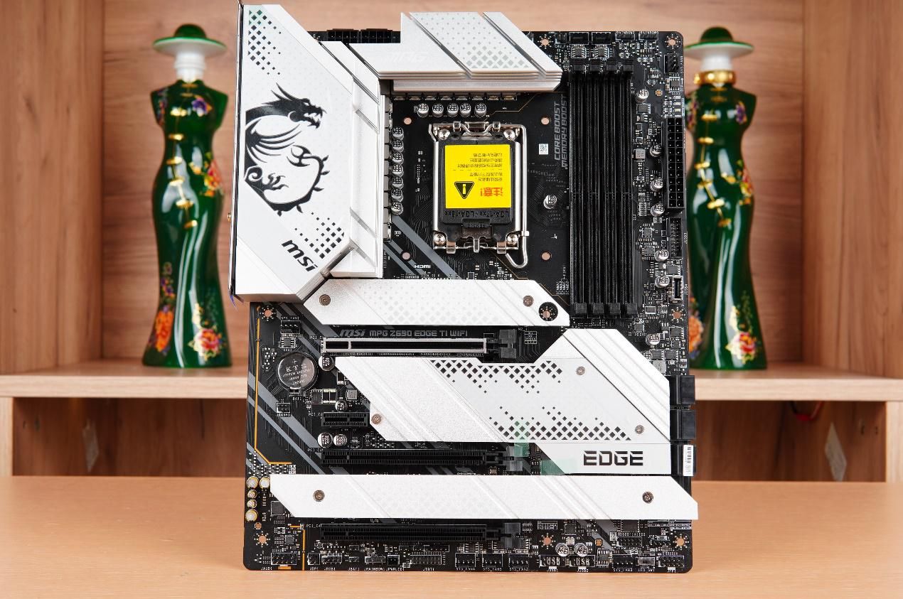 跟噪音说拜拜，德静界bequiet!高端静音主机装机推荐