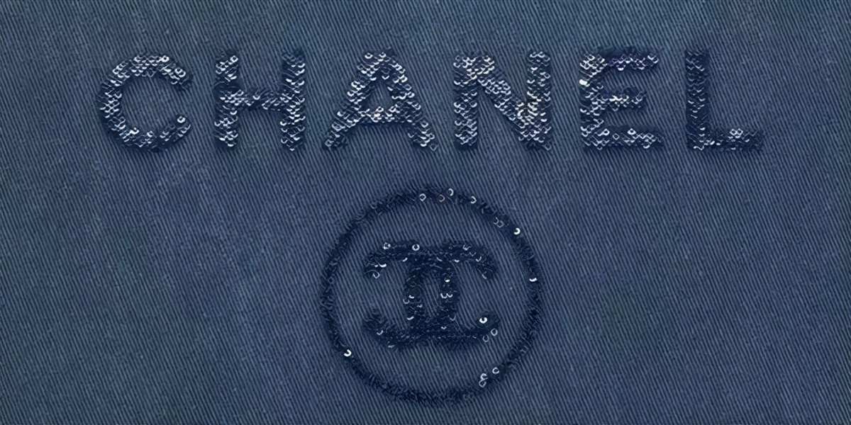 香奈儿鱼子酱的大球皮是什么皮质,香奈儿cf小号皮质是硬的还是软的