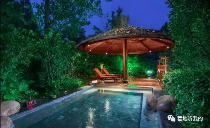 国内好看又好泡的高颜值温泉，每一个都藏着意想不到的美