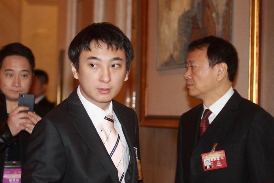 四大银行哪个黑卡最牛,黑卡有哪些银行可以发行