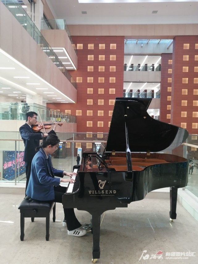 新疆大学博达校区图书馆视频,高颜值大学图书馆