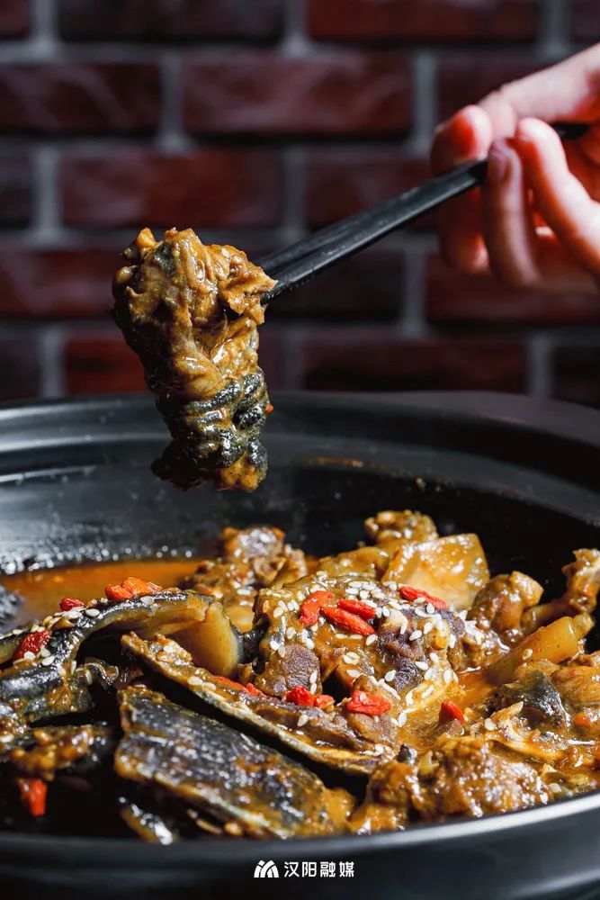 到汉阳踢球，512G的胃还不够用！