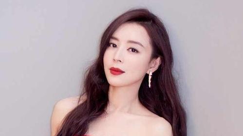 旭日阳刚王旭落魄到地下通道卖艺,旭日阳刚王旭重回公众视线