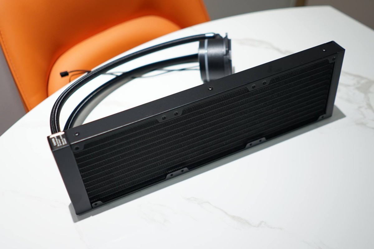 amdr5水冷,颜值高散热好的matx机箱