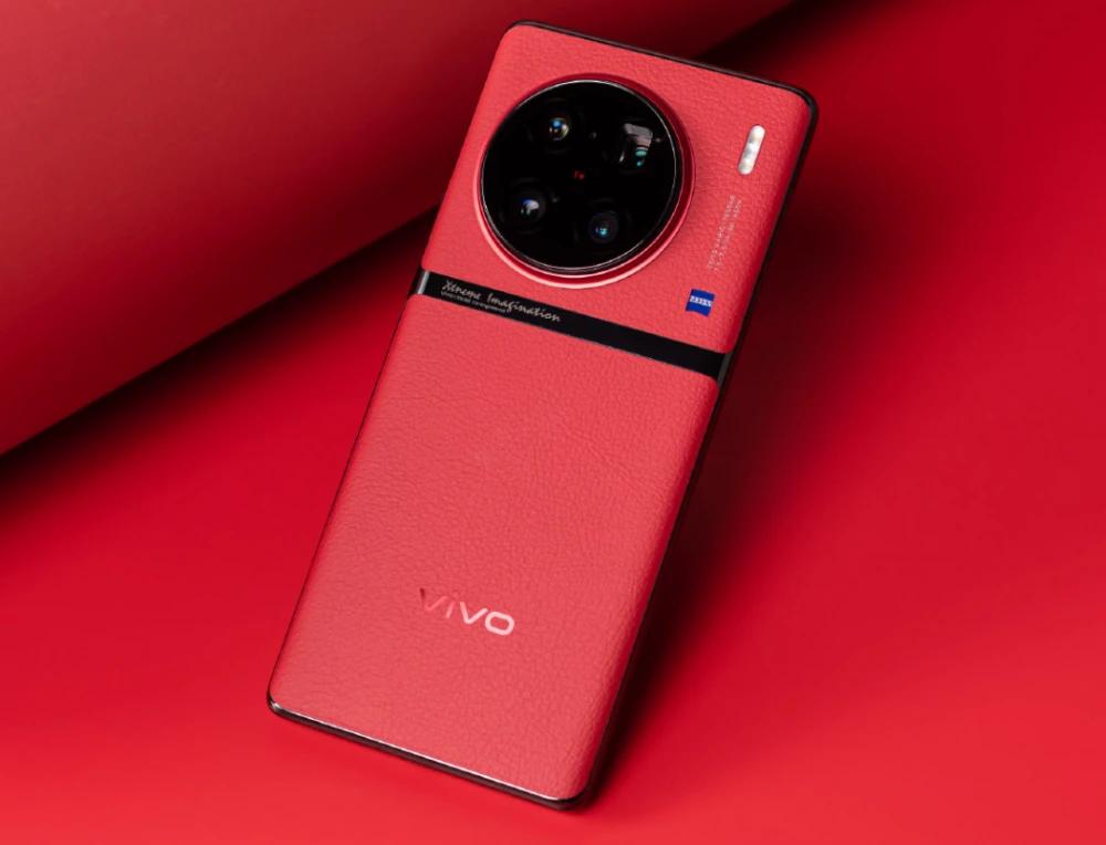 买手机选小米13还是vivox90,vivox90和小米13哪个性价比高