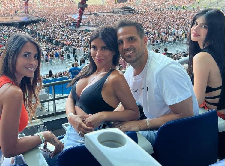 梅西与安东内拉在家直播,梅西与妻子安东内拉·罗库索