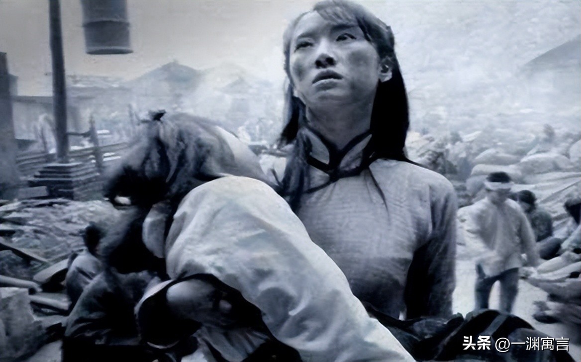 日军侵华留下遗物老照片,侵华日军发糖