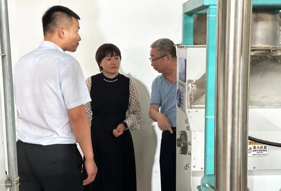 益学教育集团董事长杨娟一行到配天集团调研考察