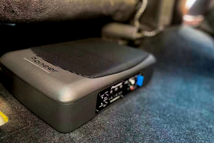 零跑t03原车音响效果怎么样,新能源零跑t03内饰视频