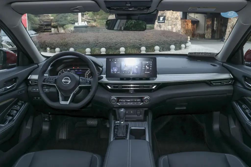 08款天籁2.5领先版是bose音响吗,2023款天籁顶配bose音响拆车件