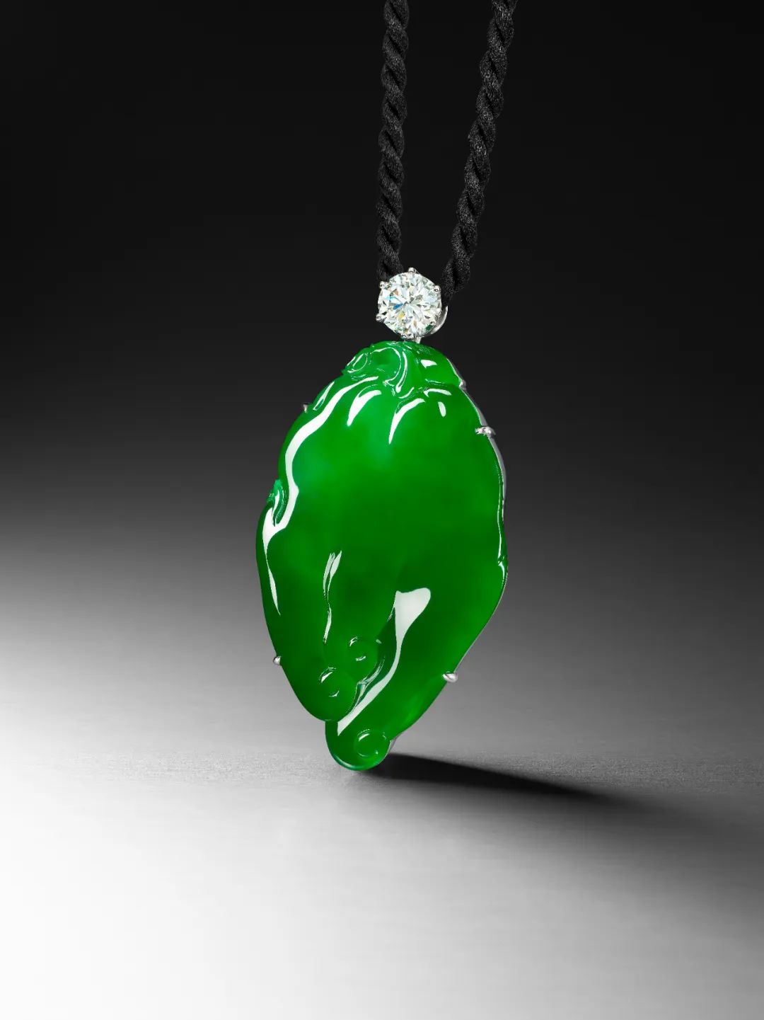 苏富比拍卖会每年什么时候举行,苏富比亚洲最新落槌