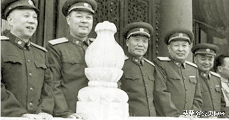 甘泗淇：红二方面军走出的开国上将，推广新式整军运动受到毛主席高度评价，妻子李贞是唯一的开国女将军