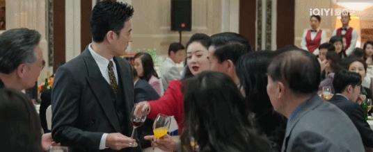 农村男孩逆袭成巨星,农村小伙成名之路