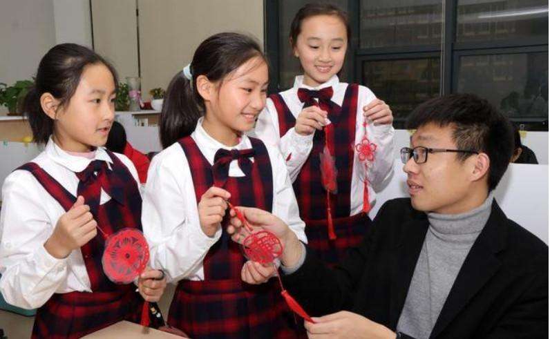 民办院校转公后老师怎么安置,私立学校转公老师会给编制吗